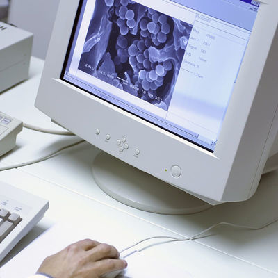 इलेक्ट्रॉनिक उपकरण के लिए प्रोजेक्टर आरएफ परीक्षण प्रयोगशाला अनुसंधान केंद्र तृतीय-पक्ष प्रमाणीकरण सेवा